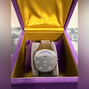 Brand New Gucci Grip Watch Black Stainless Steel Quartz 38mm